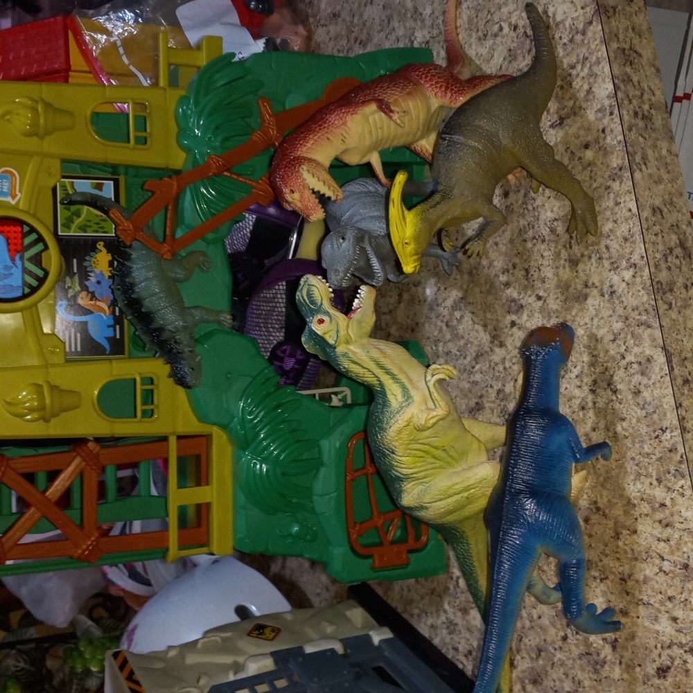 🟢 FINAL REDUCTION  Large Dinosaur Playset